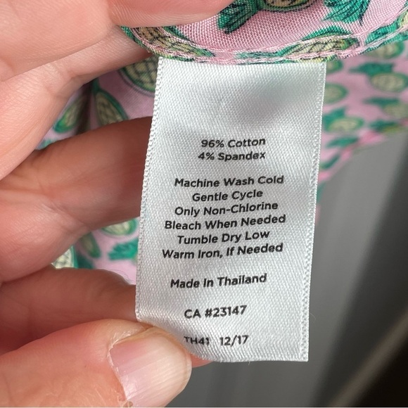 Talbots Scallop Shirt Dancing Pineapple Novelty Print Non Iron Luau Tiki 16 - Picture 11 of 11